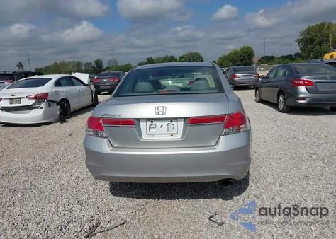 2012 Honda Accord 2.4 Lx z USA, uszkodzony, nr VIN 1HGCP2F35CA029774